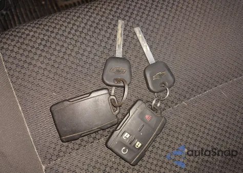 2017 Chevrolet Silverado 1500 1Lt z USA, uszkodzony, nr VIN 1GCVKRECXHZ117924